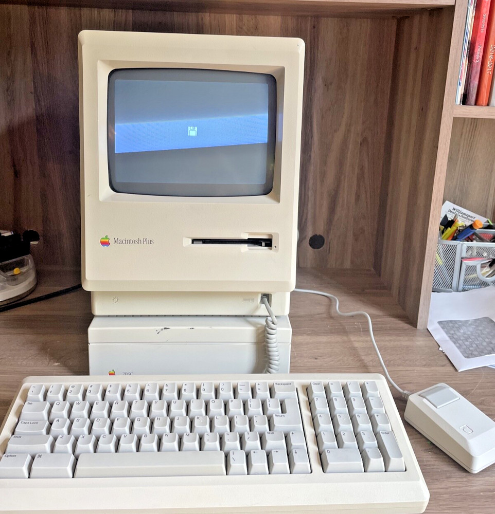 1986 Apple Macintosh Plus Computer With 1986 Apple Hard Disk 20sc