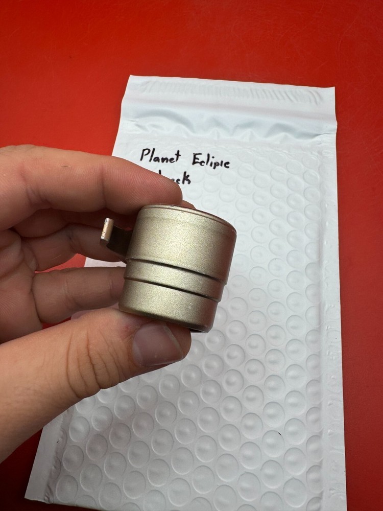 Planet Eclipse Feedneck