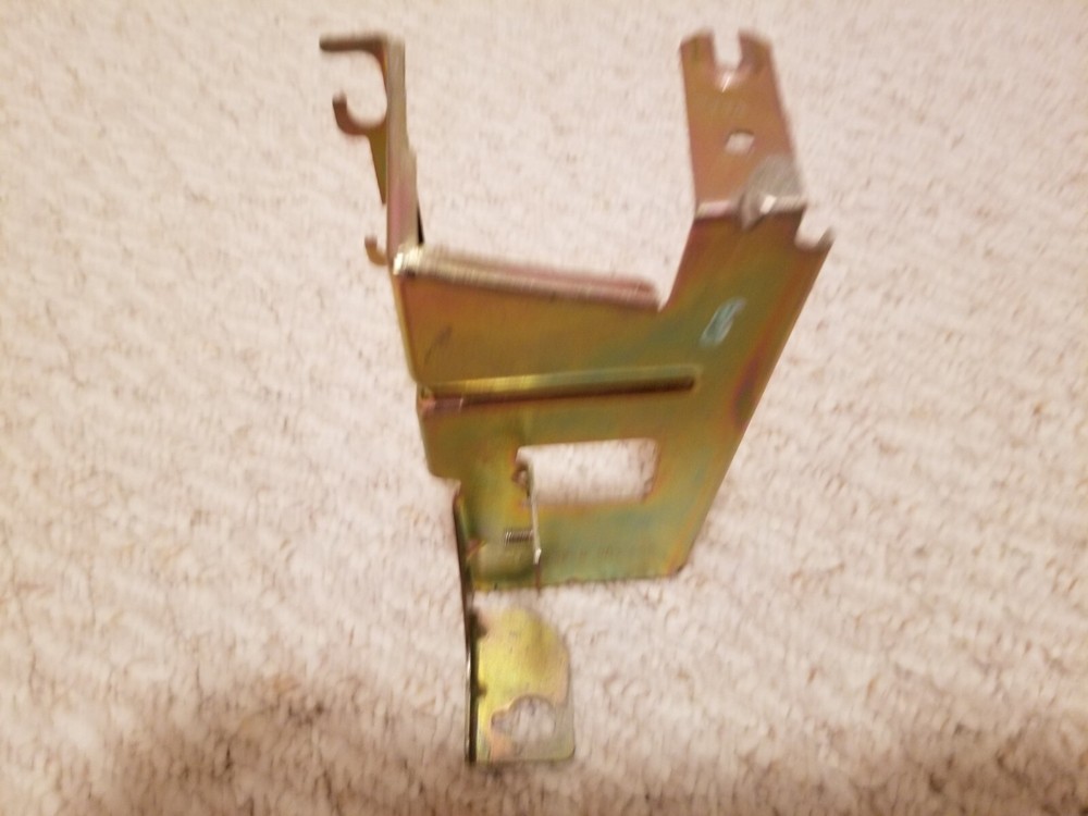 BMW E39 Radio Tuner/CD Changer Brackets