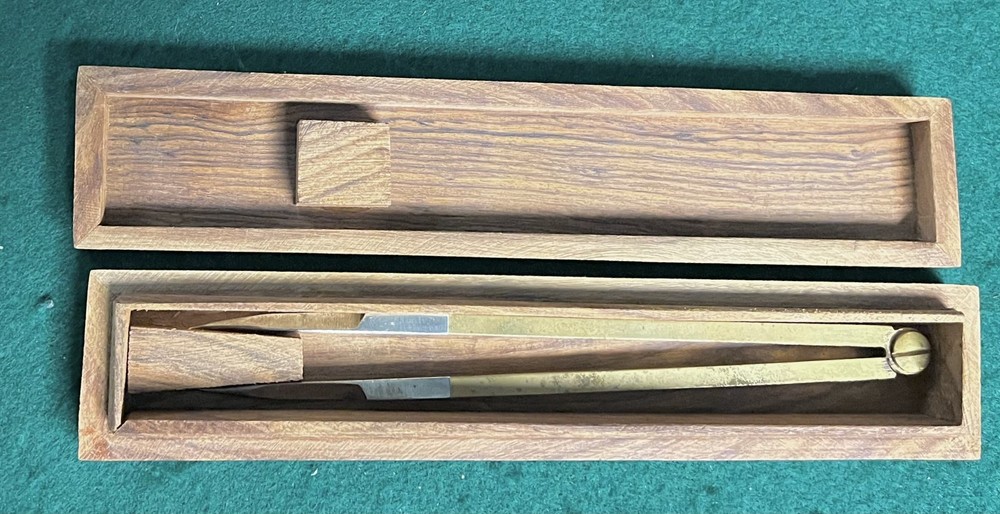 Boxed Brass Navigational Dividers Maps