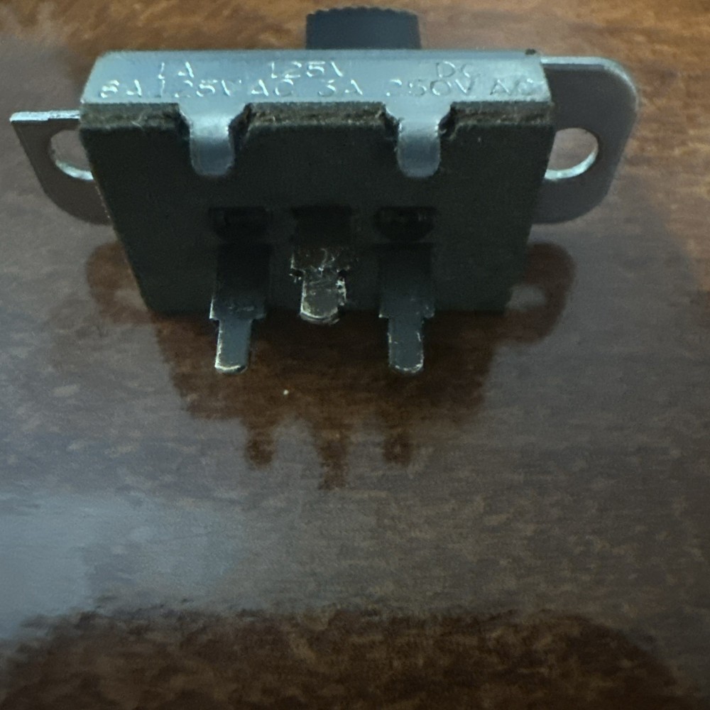 8 PCs- Stackpole SPDT Momentary Slide Switch 6A/125V