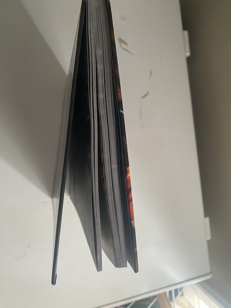 Warhammer 40K Codex: Space Marines 6th Edition Hardcover (2012)