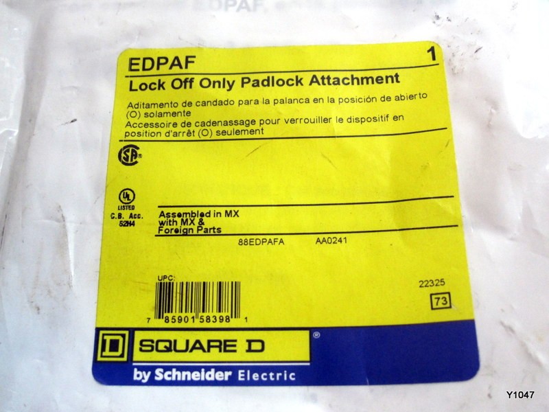 Circuit breaker accessory, E-Frame, padlock attachment, lock off