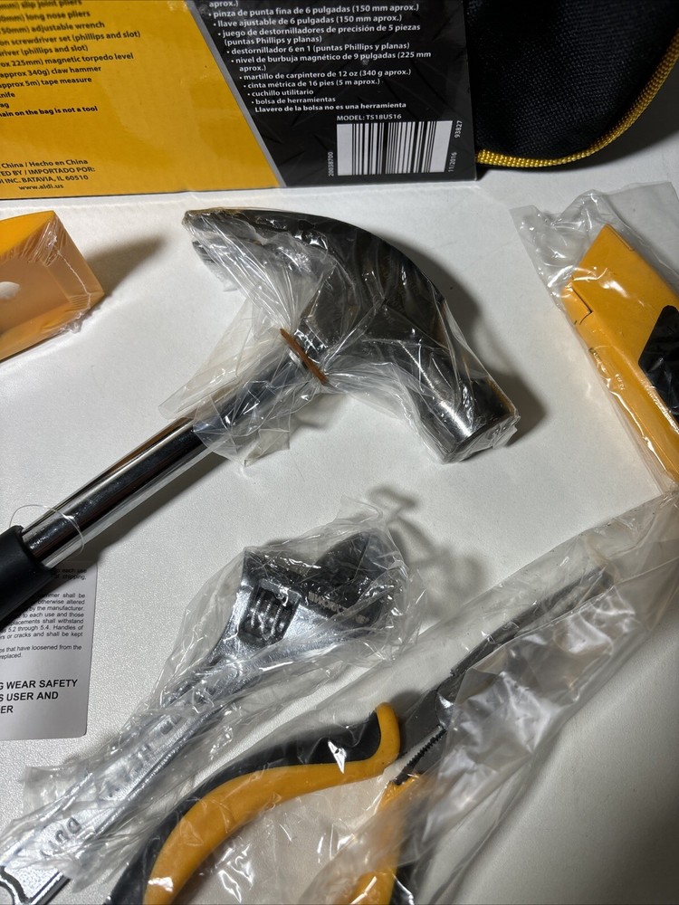 NEW Work Zone 18 Piece Tool Set.