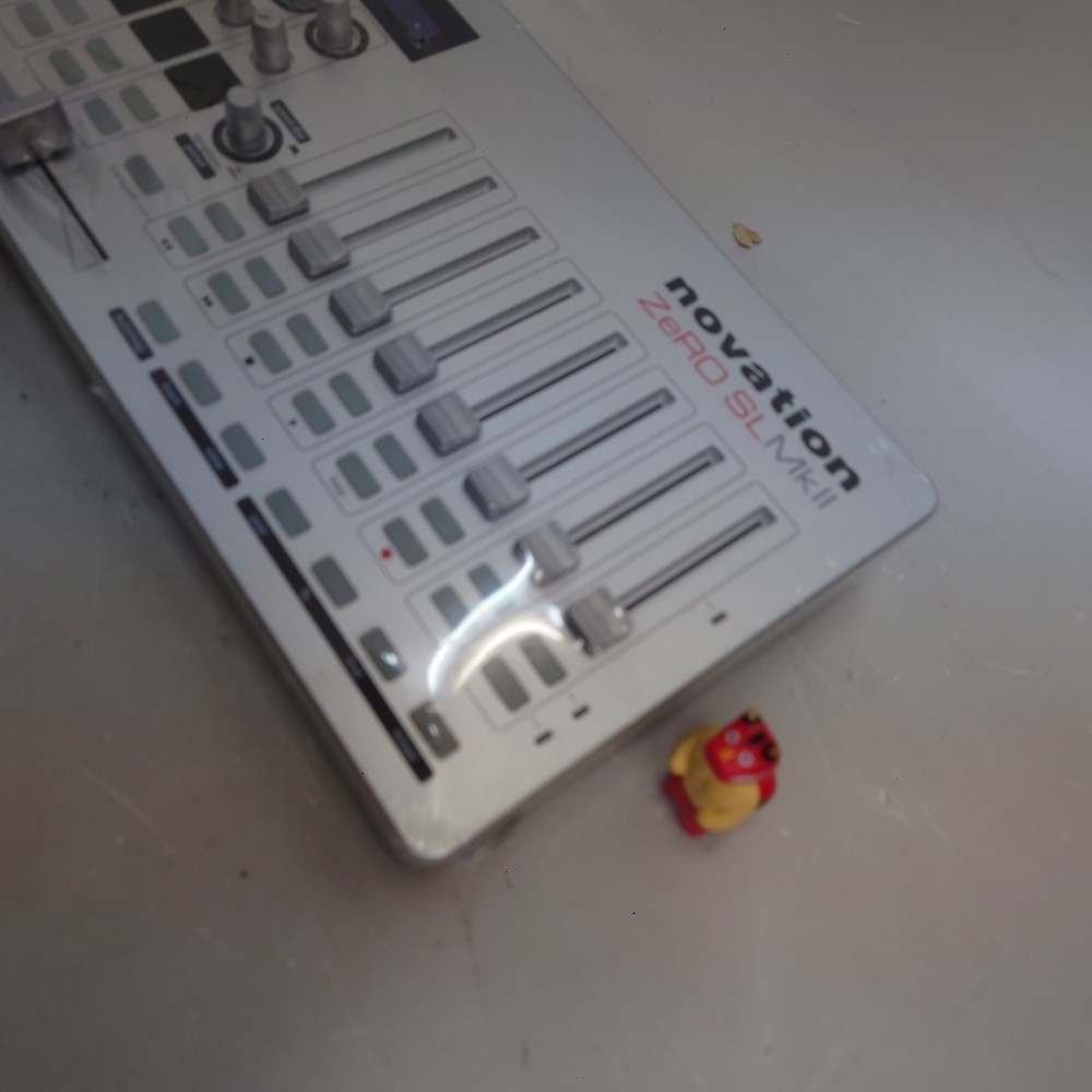 Novation ZeRO SL MkII MIDI USB Controller Tested Works DAW Control Surface with