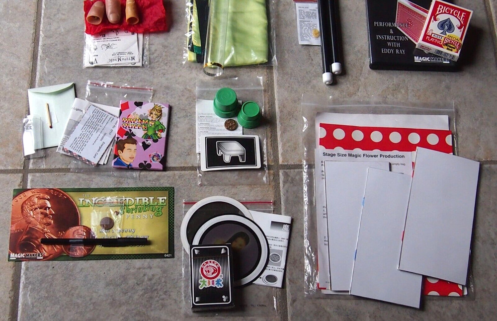 Deluxe Magic Kit - 23 Complete Magic Tricks