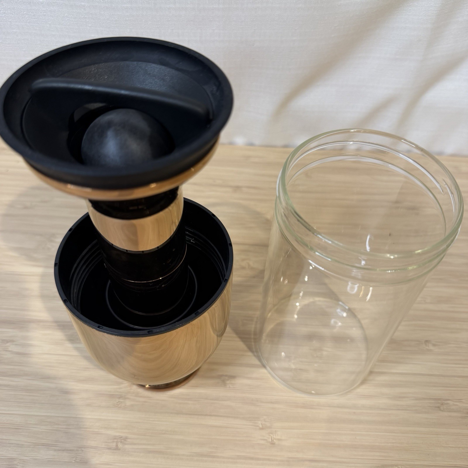 ETO 750 Copper Mirror Finish Wine Decanter Aerator Great Condition Glass