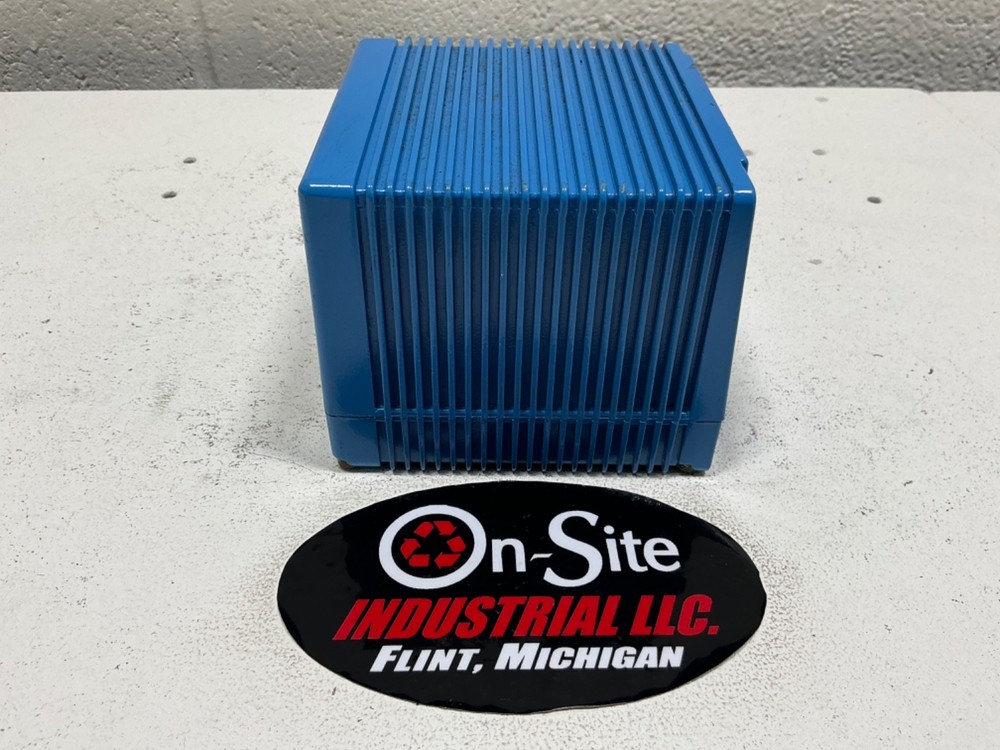 SICK CLV490-0010 FIXED MOUNT BARCODE SCANNER CLV490