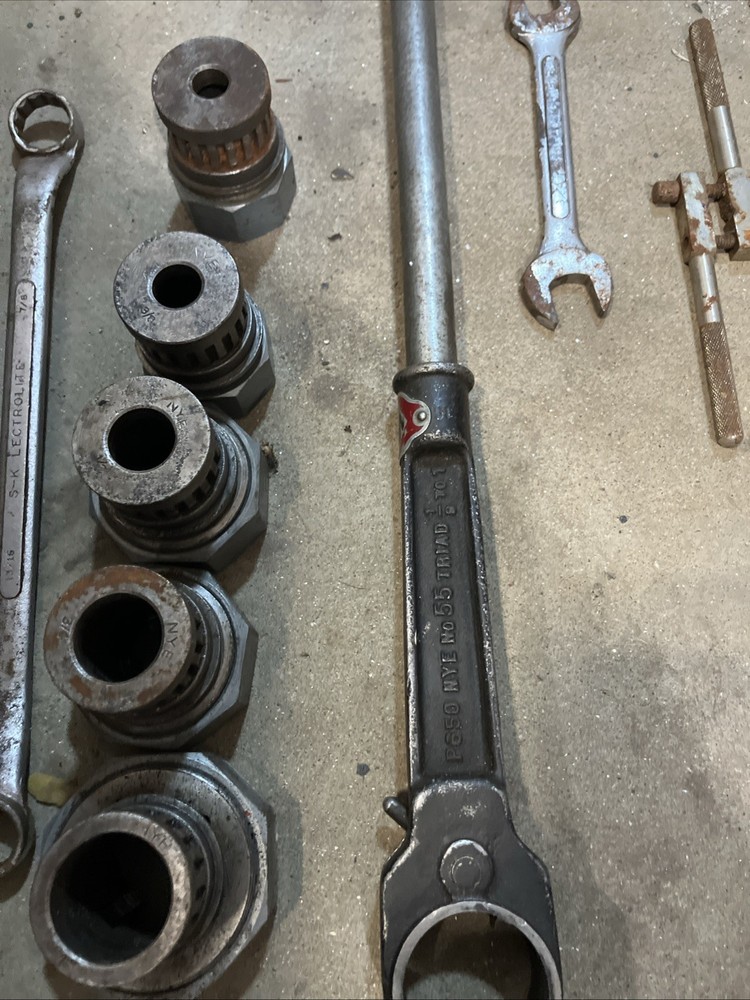 Pipe threader tool Sk tools offset wrench