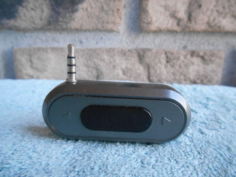 Doosl Dser107 Multifunctional Car FM Transmitter Wireless Music Receiver