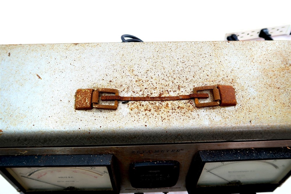 ZETA-METER Power and Timer Unit Model D Instrument ~ Powers On