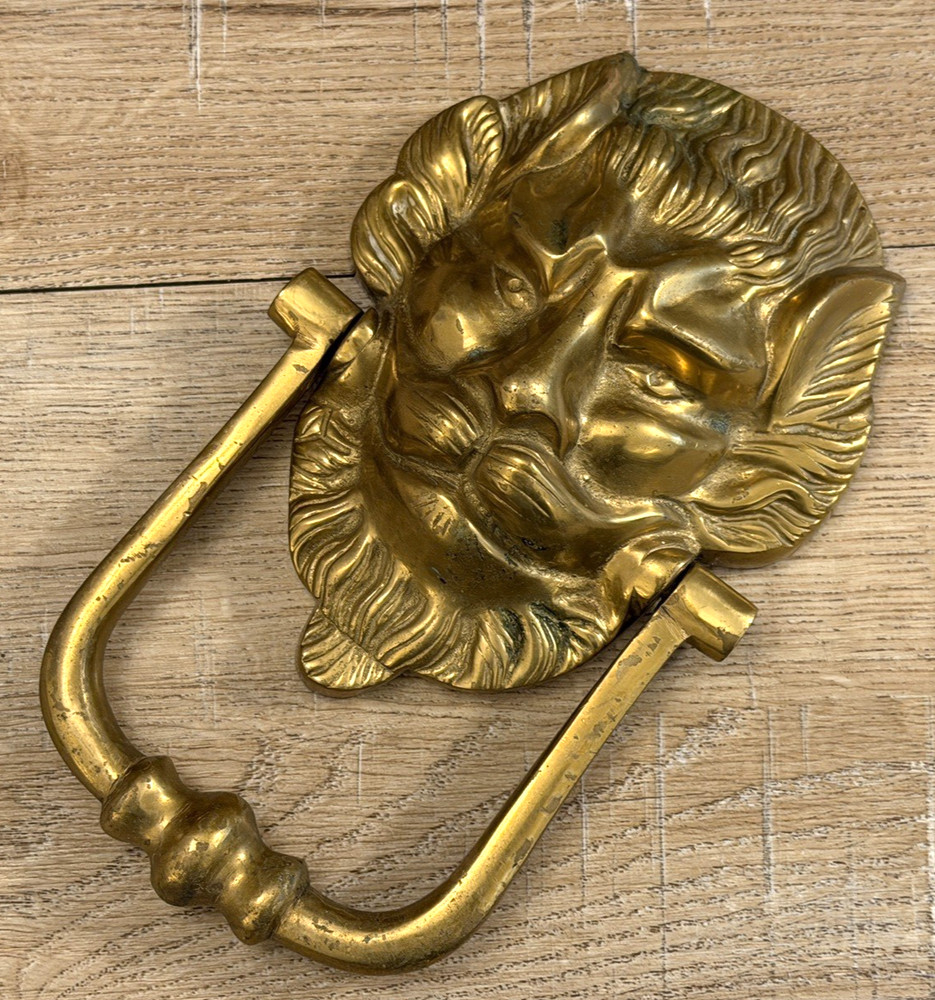 VINTAGE SOLID BRASS LIONS HEAD DOOR KNOCKER