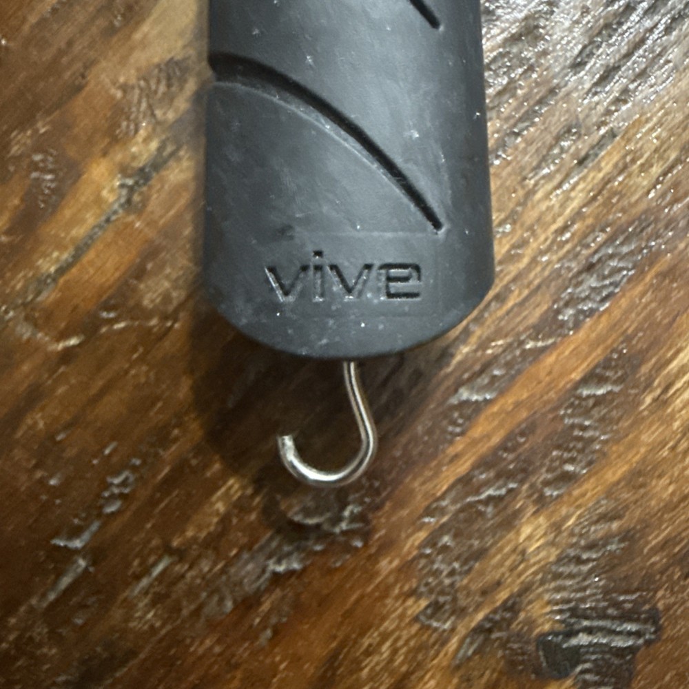 Vibe Button Hook and Zipper Pull Dressing Aid (E)