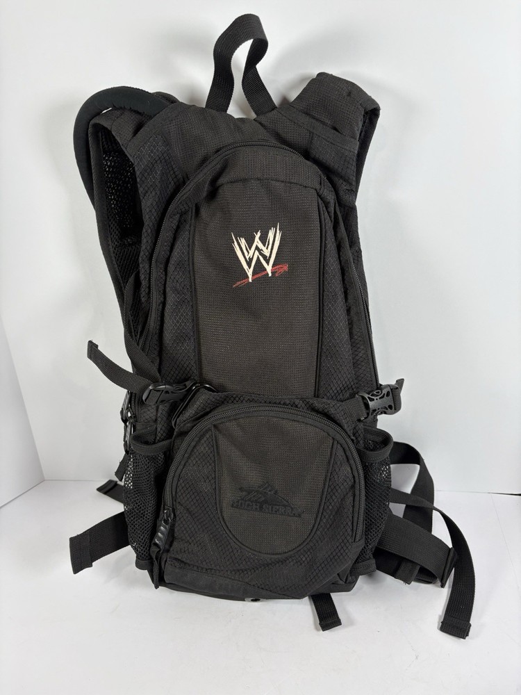 WWE High Sierra Hydration Backpack Black Water Bladder Hiking Pack