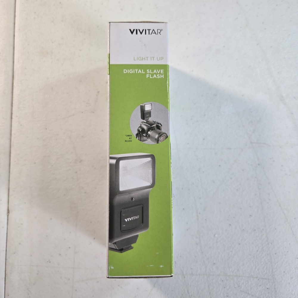 Vivitar Light It Up Digital Slave Flash With Bracket NIB