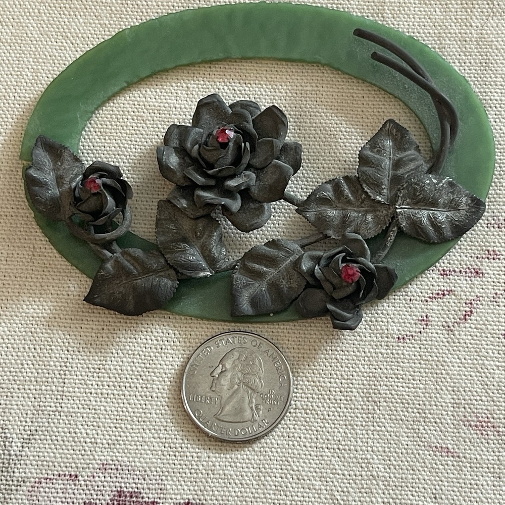 Group Bakelite & Metal Elements Decorative Embellishments Hardware Earrings