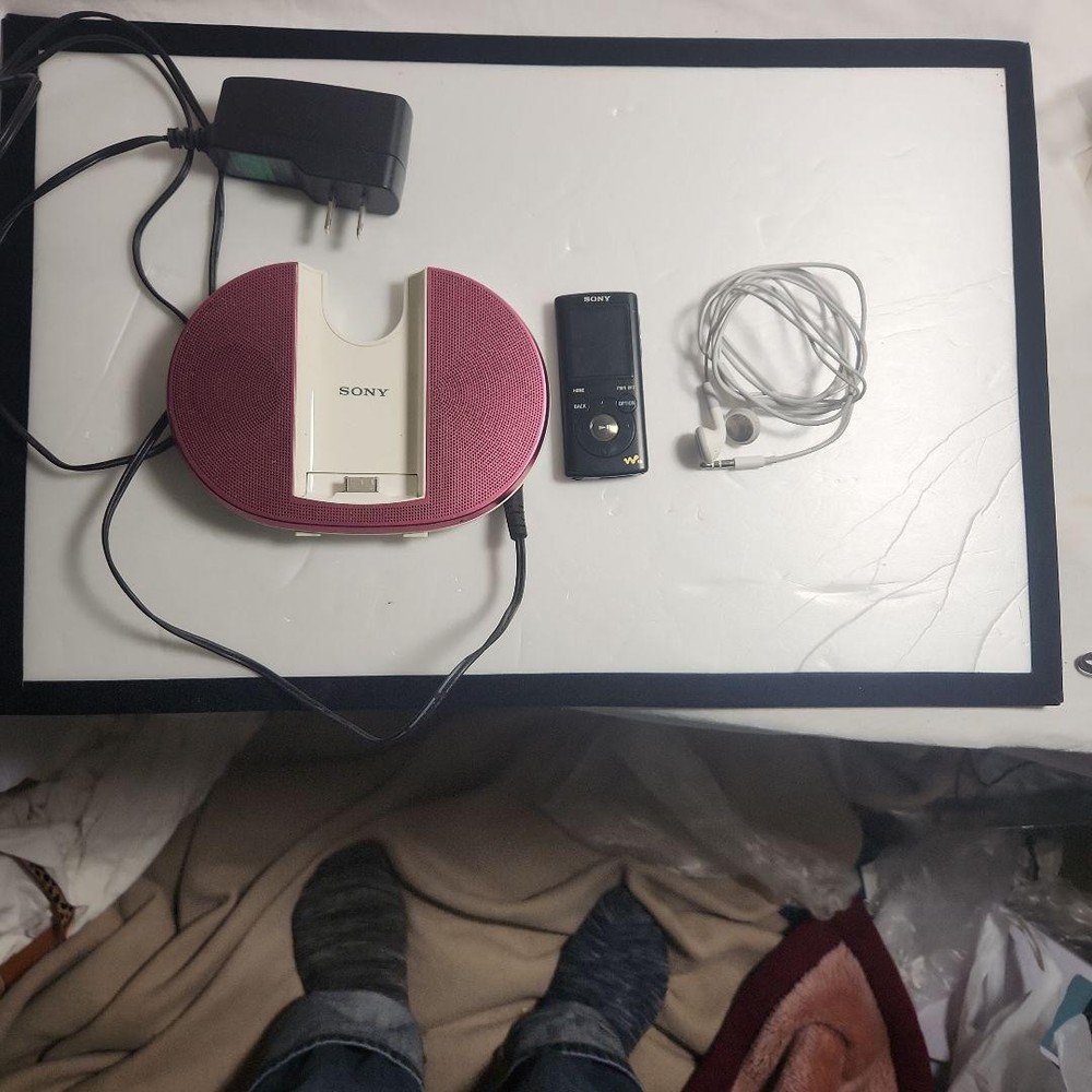 SONY Walkman pink speaker set MP3