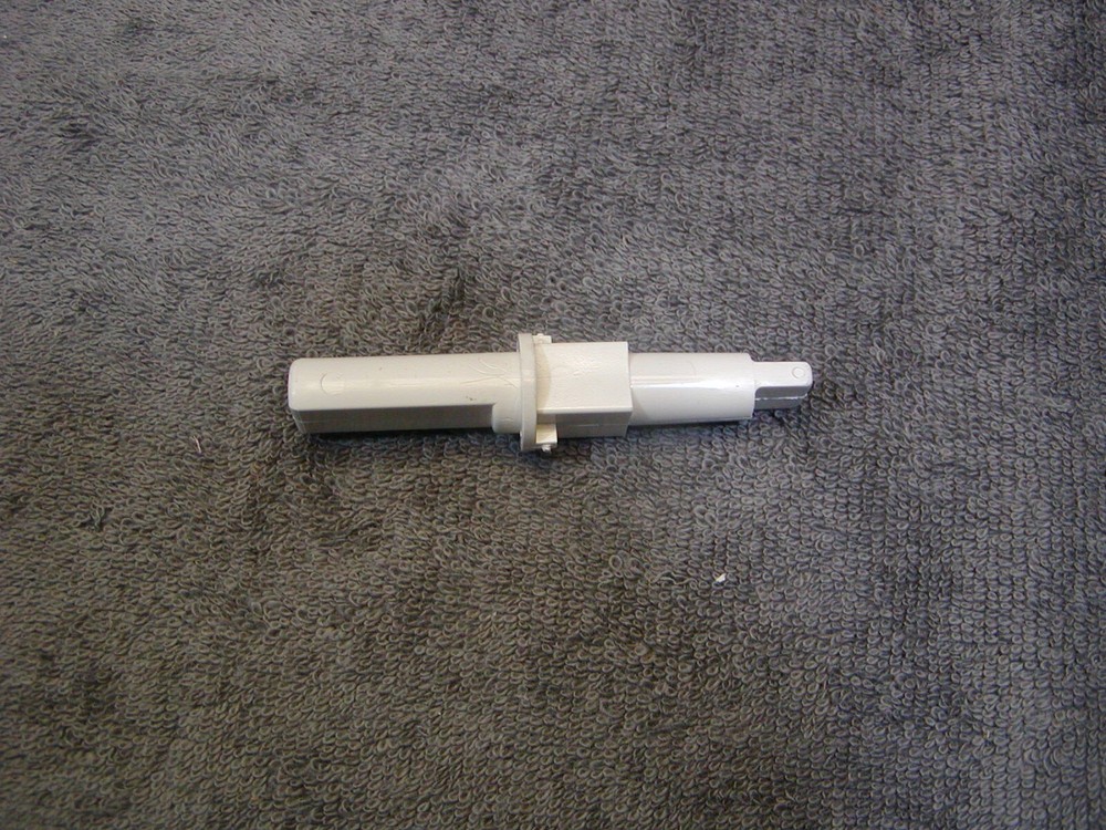 HAMILTON BEACH FOOD PROCESSOR 702-5 DISC POST DISC STEM