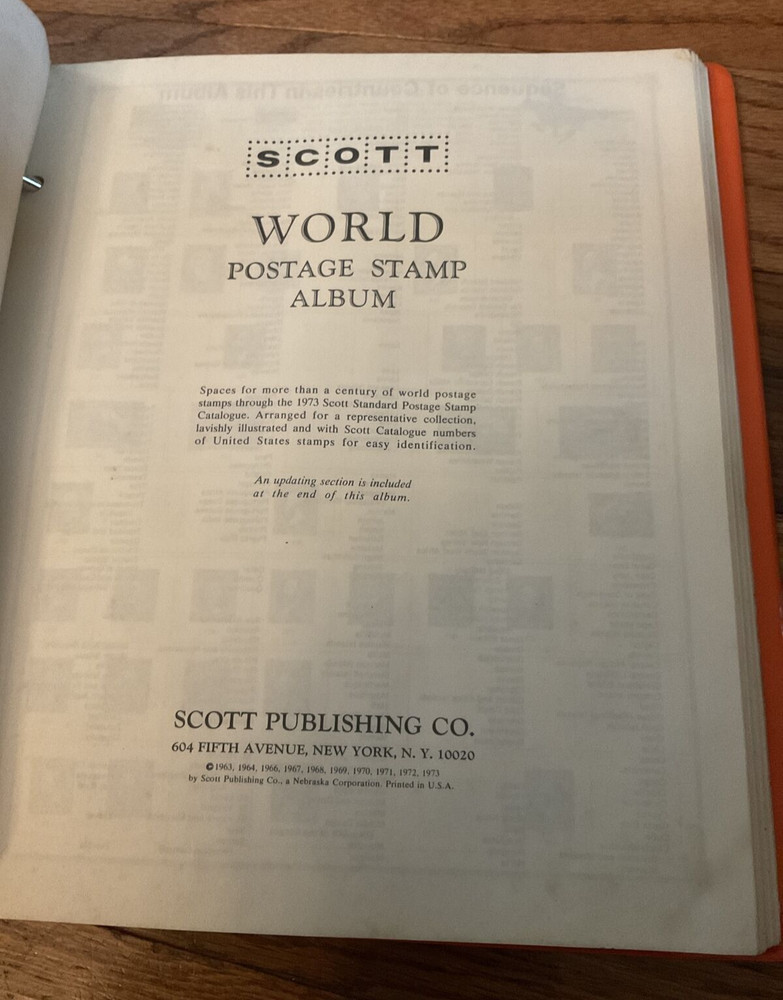 Scott’s World Stamp Album Book Postage Stamp Album 1973/ 4 Stamps Inside/Collect