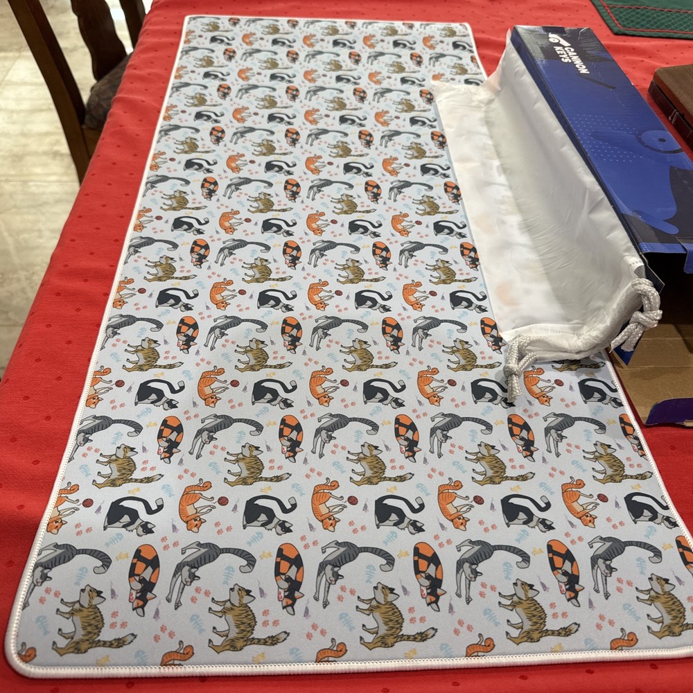 Cannonkeys Cats Pattern Ice Melt Deskmat