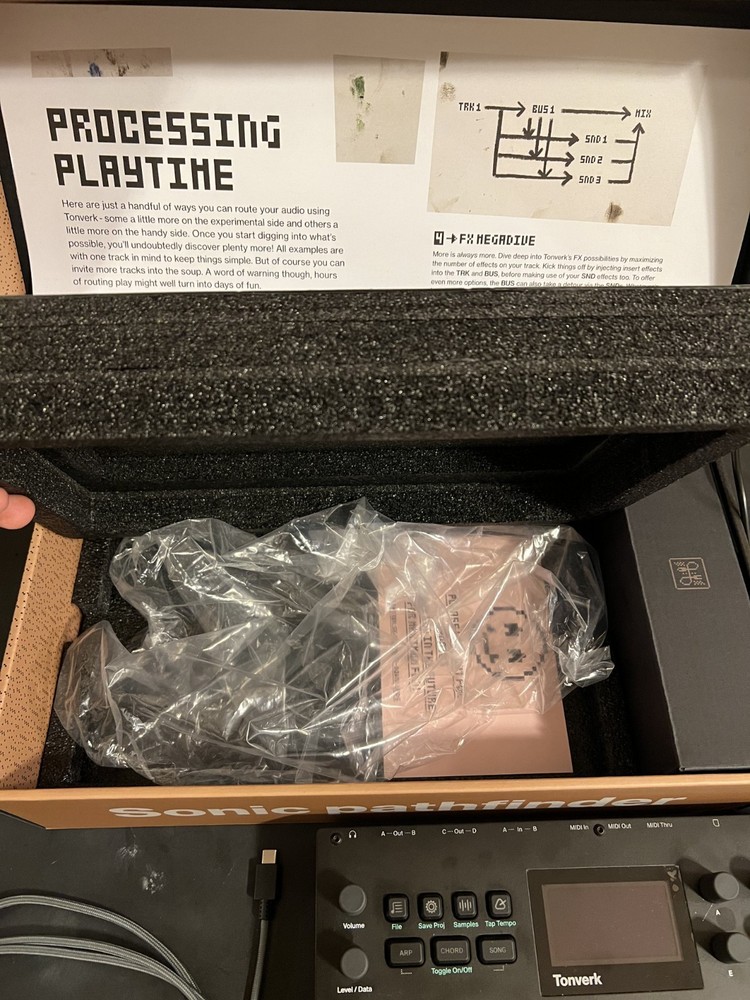 Elektron Tonverk Polyphonic Multisampler and Audio Processor
