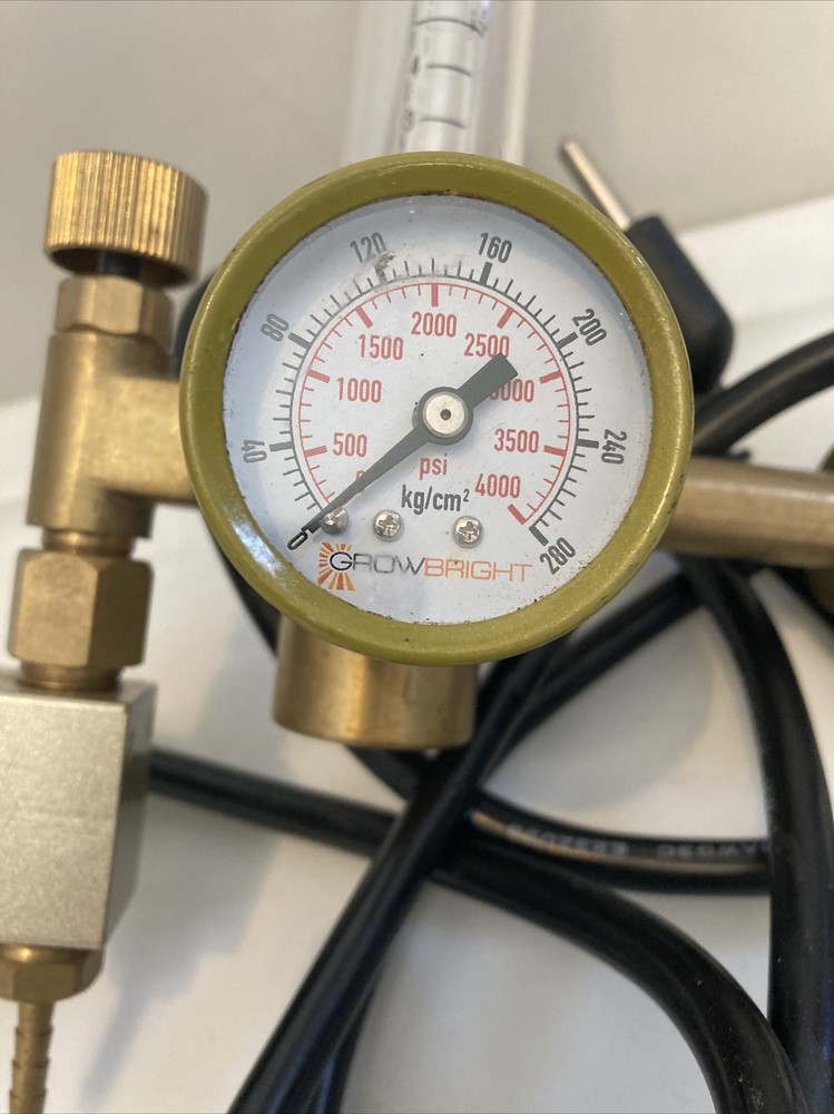 GrowBright CO2 regulator