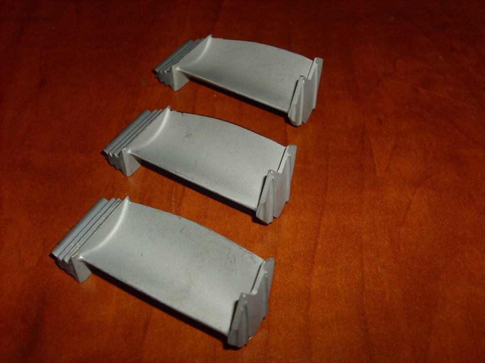 1 Pratt & Whitney Turbine Engine Blade