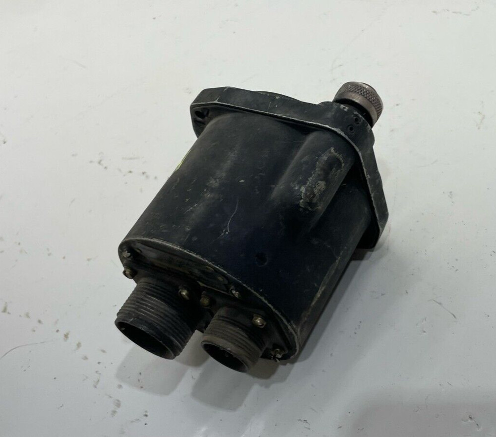 Weston Electric Glide Path LOC Indicator Model 888 Type 3Y2 Flight Instrument