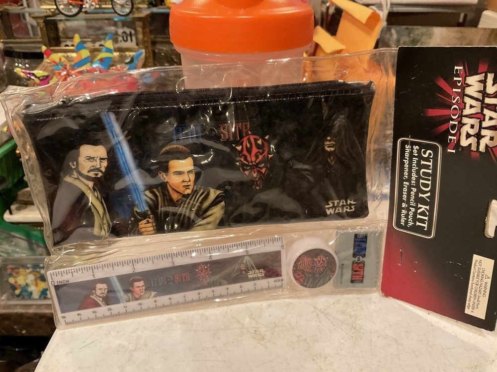 Star Wars Episode 1 Study Kit Jedi Vs Sith/Pouch, Eraser, Sharpener