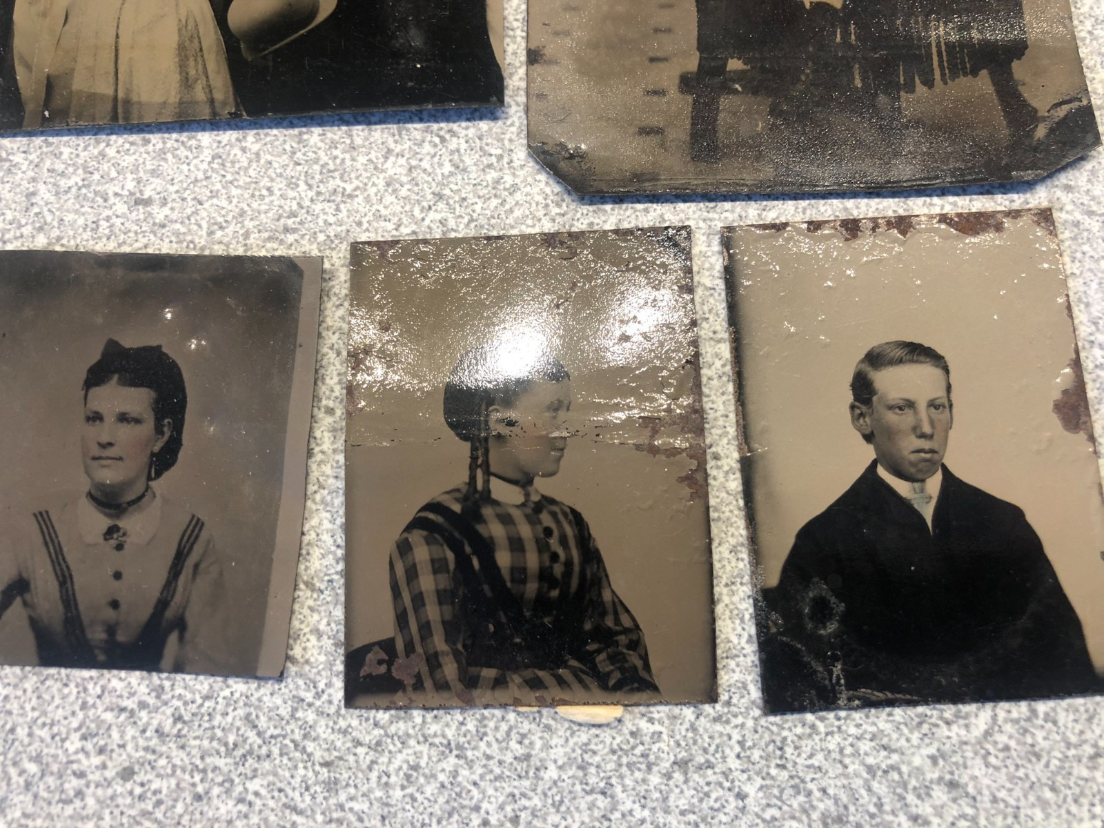 Lot of 11 CIVIL WAR ERA TINTYPE'S - Mixed Lot-Children-Adults-Military c.1860s