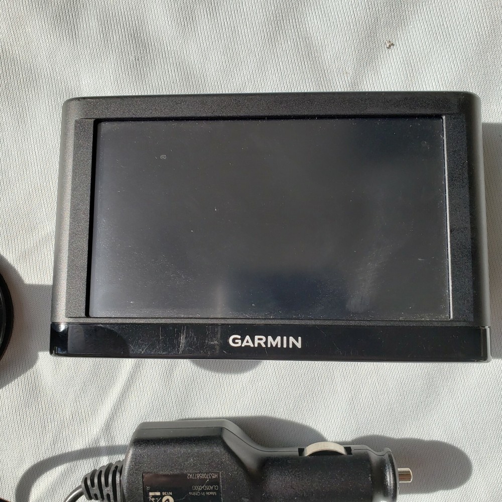 GARMIN Nuvi GPS Unit 145-01414-11