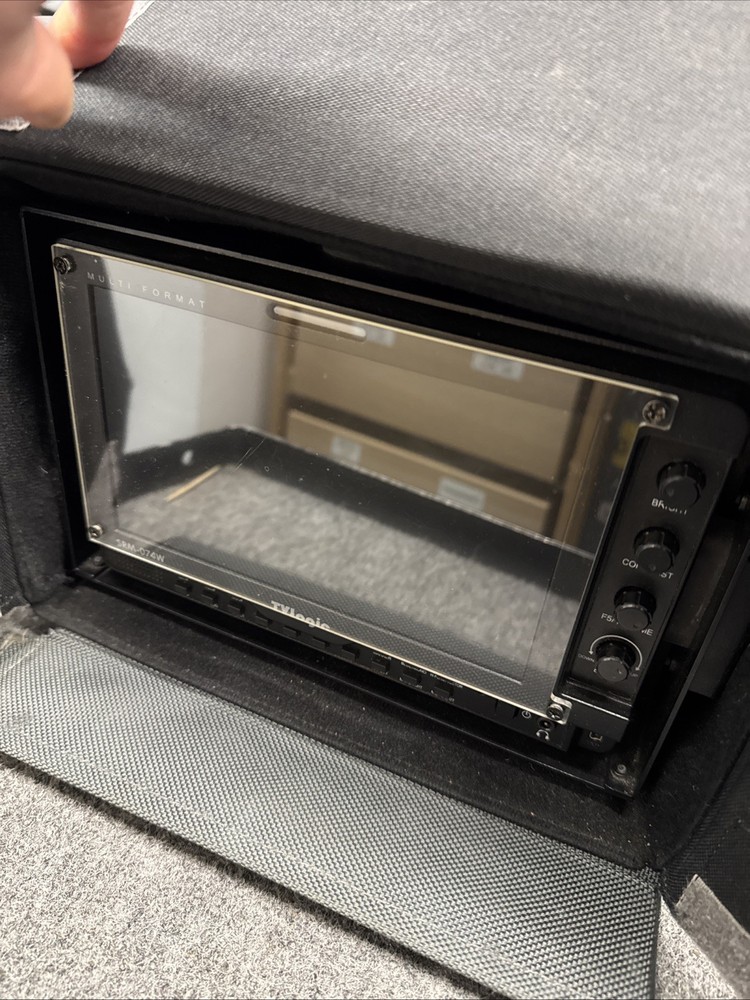 TVlogic SRM-074W