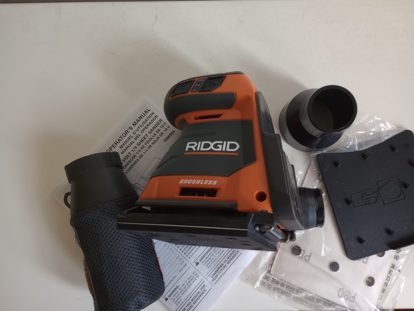 New Ridgid 18V Cordless Brushless 3-Speed 1/4 St. Sander R86064B (Tool Only)