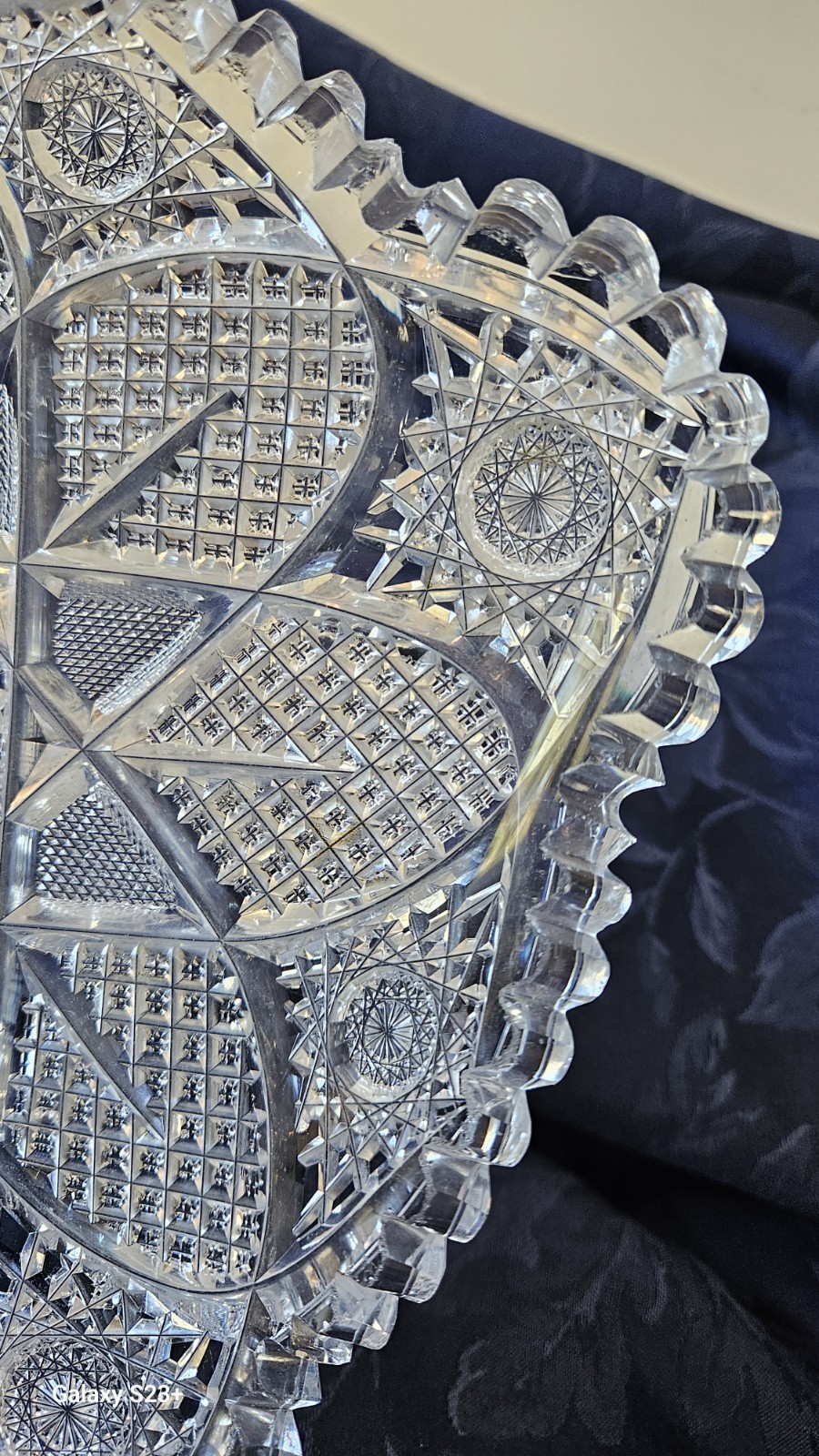 Hawkes "Aberdeen" pattern American Brilliant Cut Glass low dish w sawtooth Rim