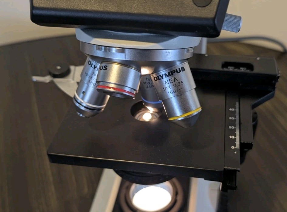 Olympus CH20 Microscope With 4 Objectives