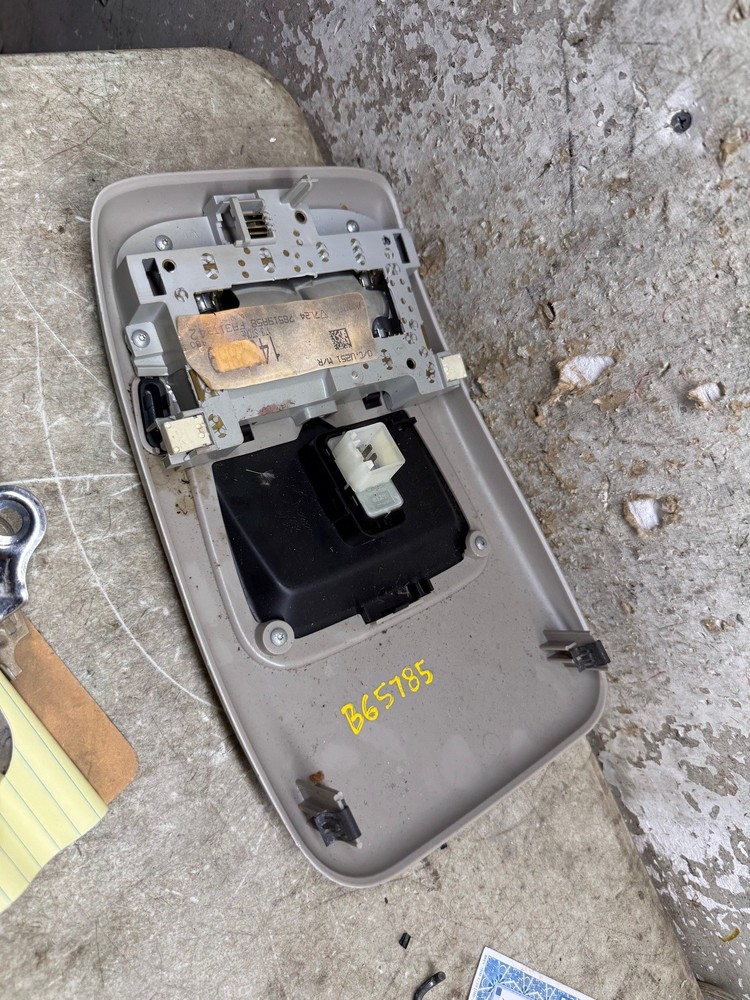 06 07 08 Ford Explorer Overhead Light Lamp Console