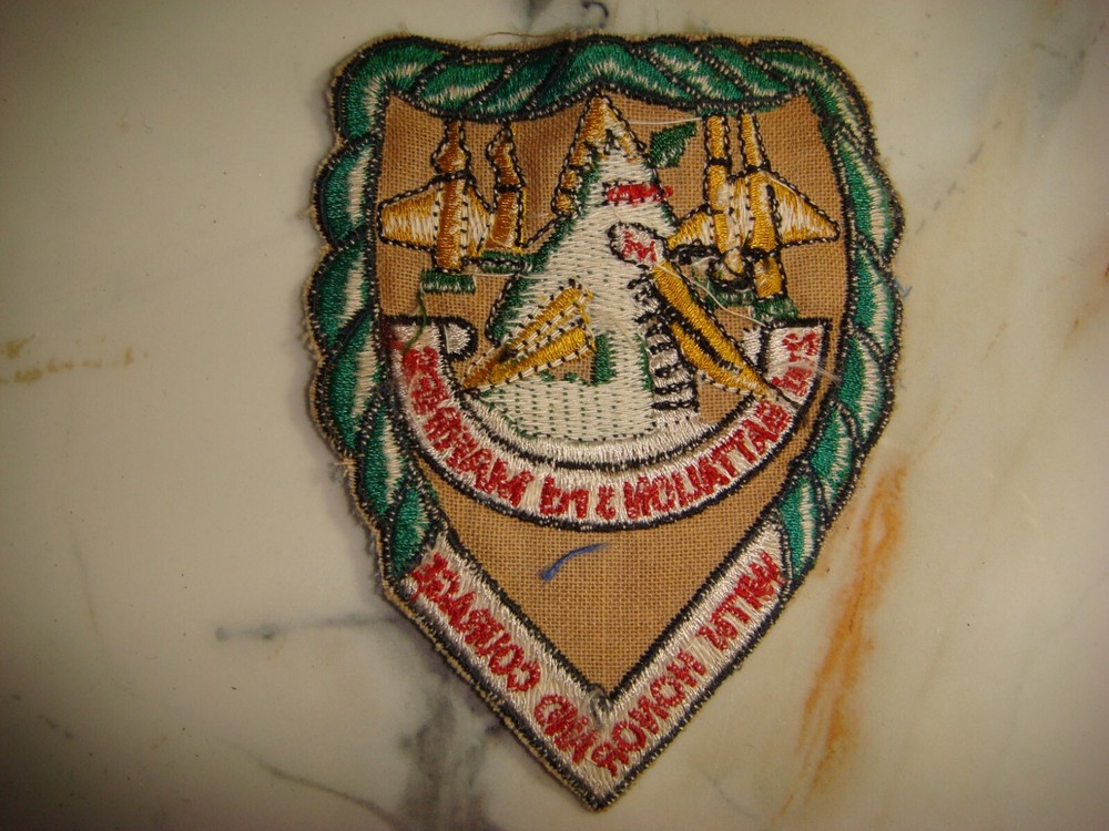 USMC 2nd BATTALION -3rd MARINES WITH HONOR AND COURAGE, VIETNAM WAR PATCH