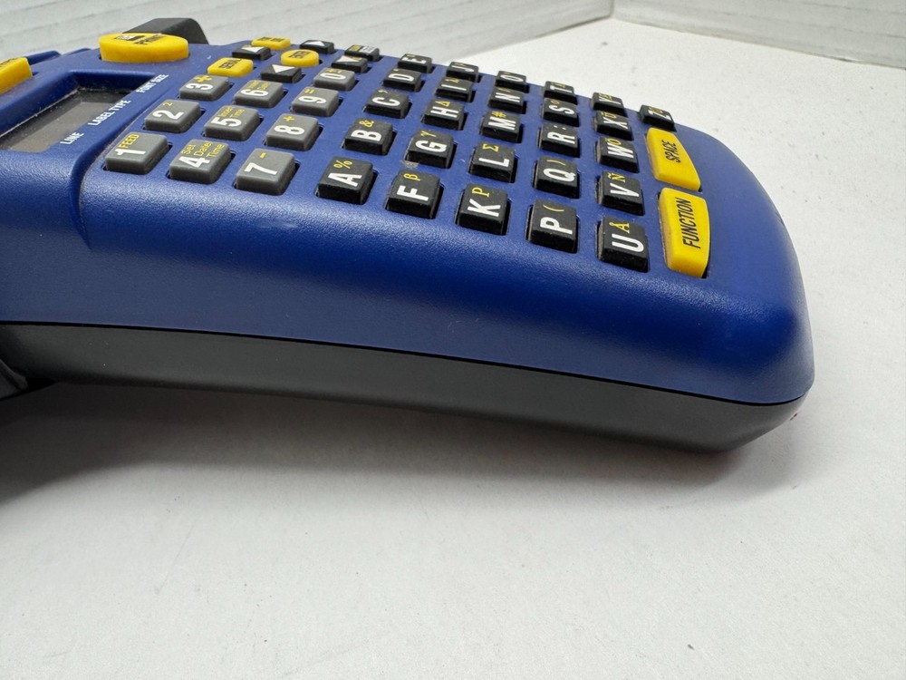 Brady LabPal 3/8” Handheld Label Printer LCD Display for Cable Labeling Untested