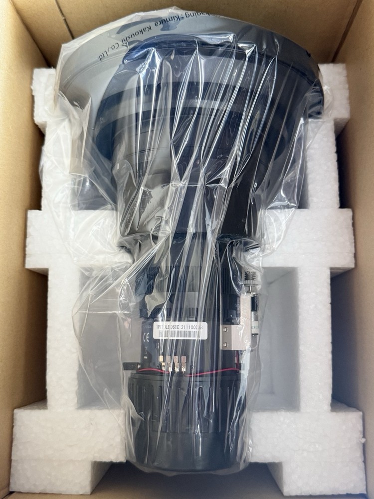 panasonic short throw lens and projector