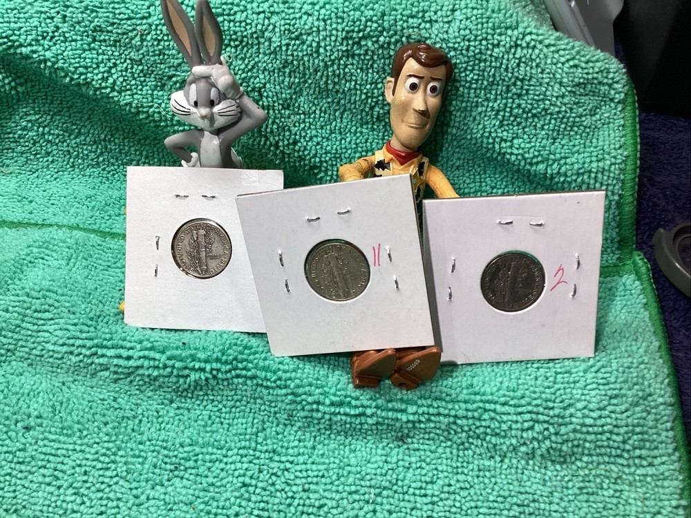 THREE 1943 MERCURY HEAD DIMES 🍀