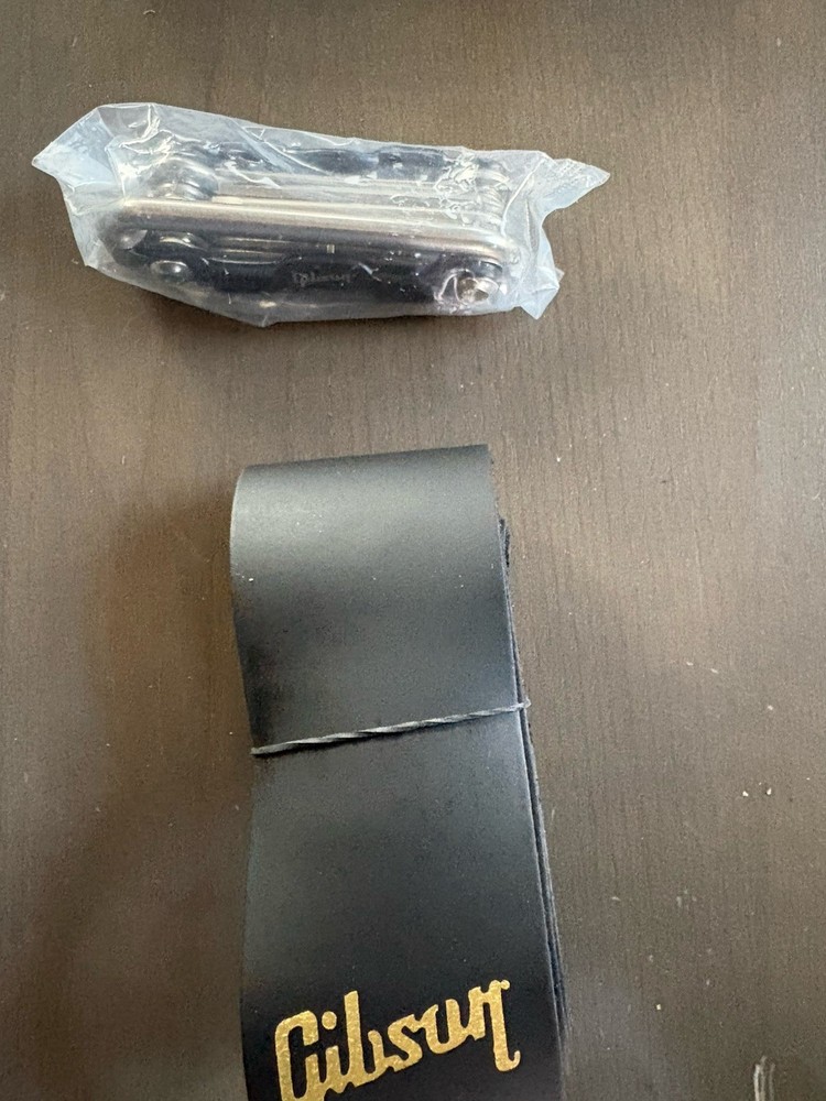 Gibson Strap Multi-tool Manual Cloth Checklist App Card Case Candy