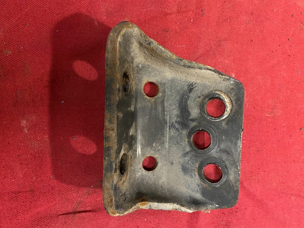 MACK CXU613 TOP BRACKET 20730596
