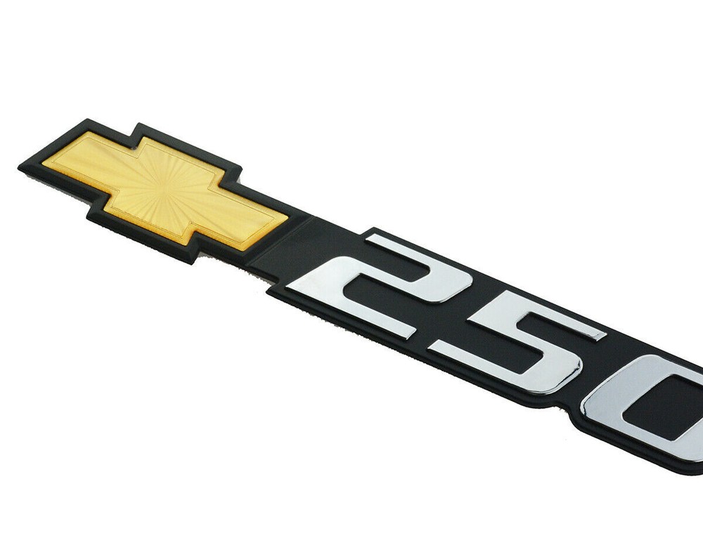 2Pc For NEW Front Side Door Bowtie 2500 HD Emblem 01-07 Silverado 15114051