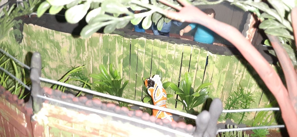 Custom Jurassic Dinosaur Gate Paddock Display DIORAMA Only