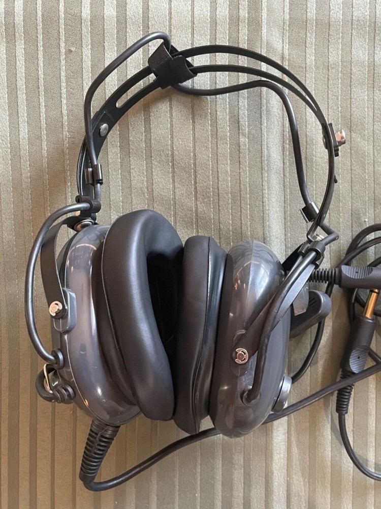 Vintage Avcomm Aviation Headset