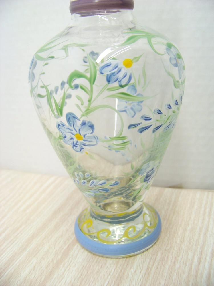 Tracy Porter Vase - Blue Flowers