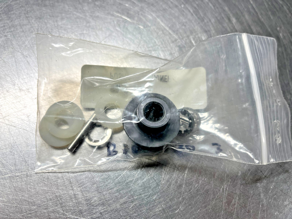 B1060050 LESCO PARTIAL? Push on Retainer B 1060050