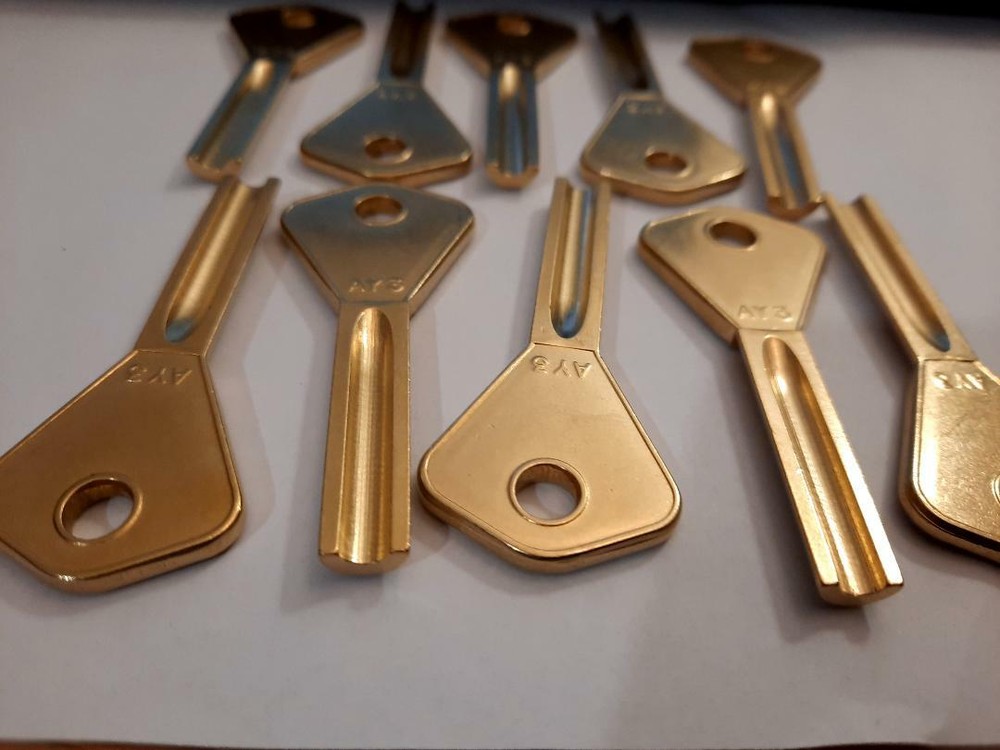 10 X AY3 / SILCA ABLOY Key Blanks