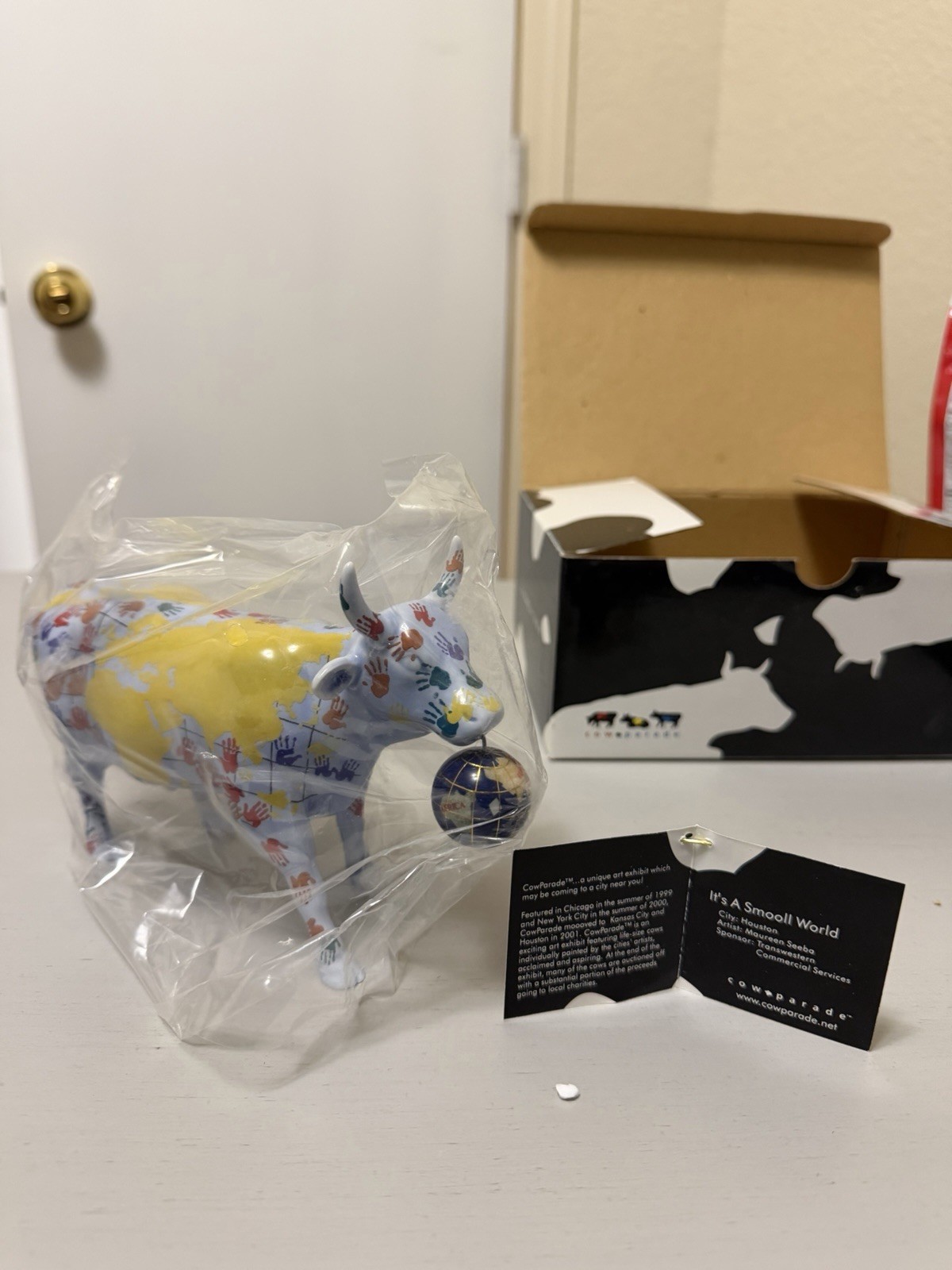 Cow Parade "It's A Smooll World" Westland Giftware NEW IN BOX Never Displayed!!