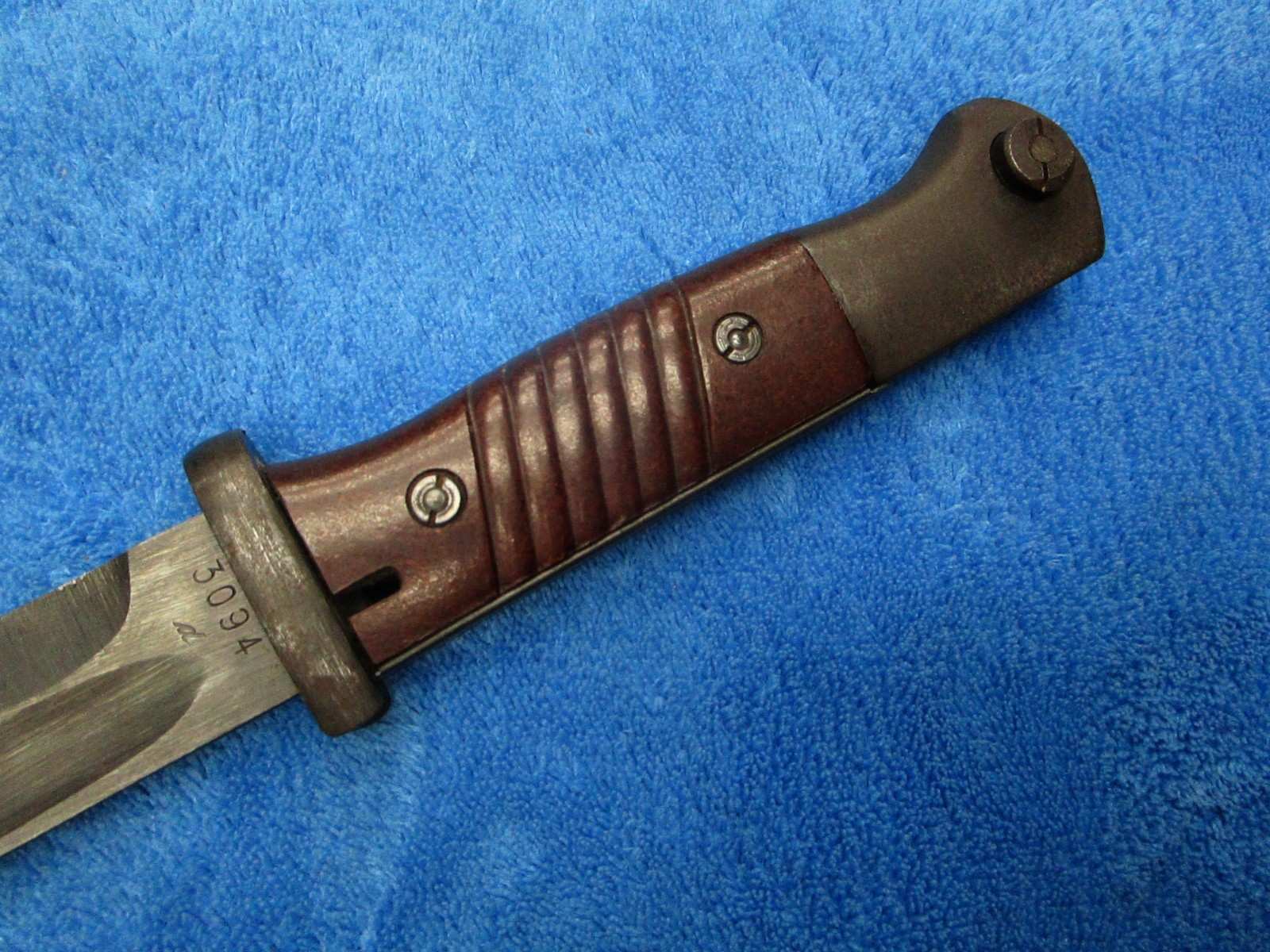 ORIGINAL WW2 GERMAN HERDER FFC 1944 BAYONET AND FFC 1944 SCABBARD WITH QFG FROG